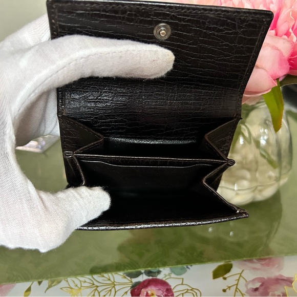 Gucci Beige & Green Wallet – Sleek Compact Bifold, No Sticky Interior - Picture 5 of 13